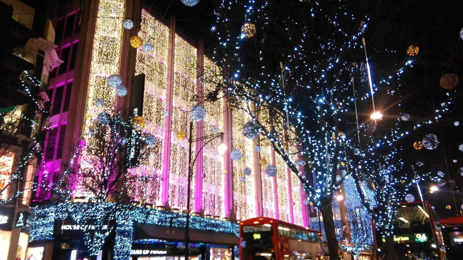 Christmas Shopping - Street in London, Host Family Stay