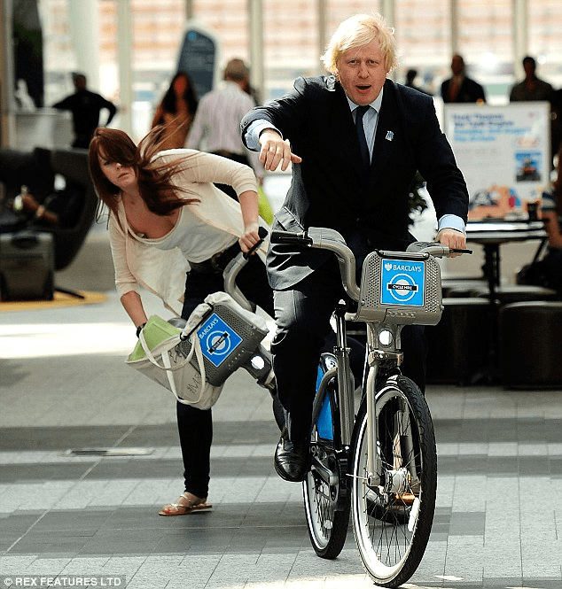 Santander Cycles, Host Family Stay